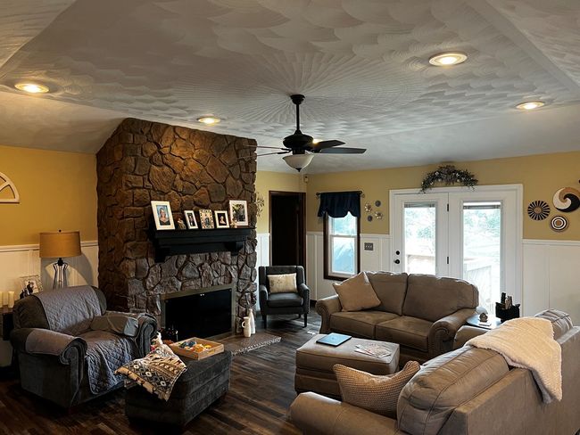 1979 Commonwealth Rd, House other with 3 bedrooms, 2 bathrooms and 2 parking in Galax VA | Image 7