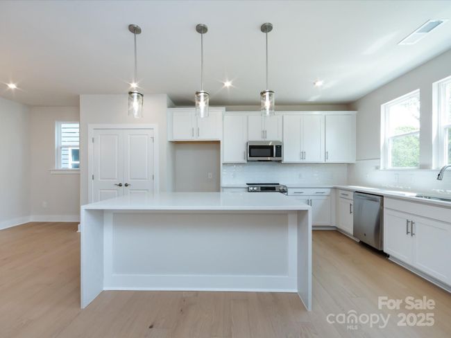 1518 Levy Way, Townhouse with 3 bedrooms, 4 bathrooms and null parking in Charlotte NC | Image 12