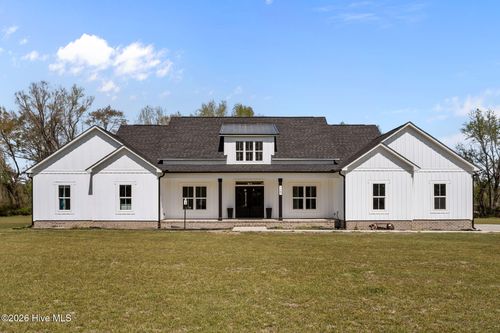 127 Louise Ln, Richlands, NC, 28574-7265 | Card Image