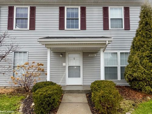 28306 Raleigh Crescent Dr, Chesterfield, MI, 48051-2305 | Card Image