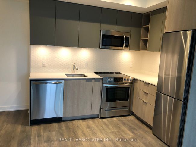 1009 - 30 Ordnance St, Condo with 2 bedrooms, 1 bathrooms and null parking in Toronto ON | Image 7