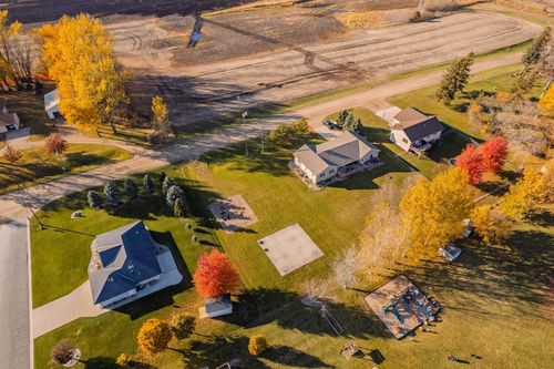 505 W 8th Ave, Osakis, MN, 56360-8354 | Card Image