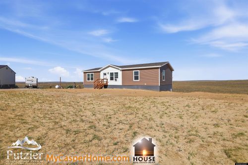 5620 Broken Trail Dr, Casper, WY, 82601-9523 | Card Image
