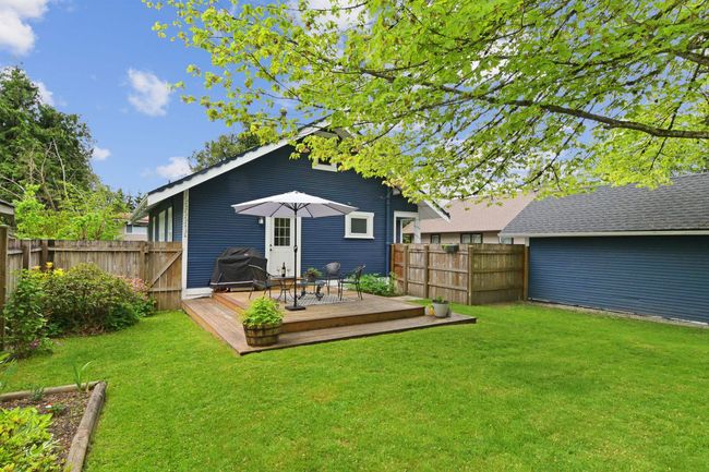 11338 Maple Crescent, House other with 3 bedrooms, 1 bathrooms and 4 parking in Maple Ridge BC | Image 20