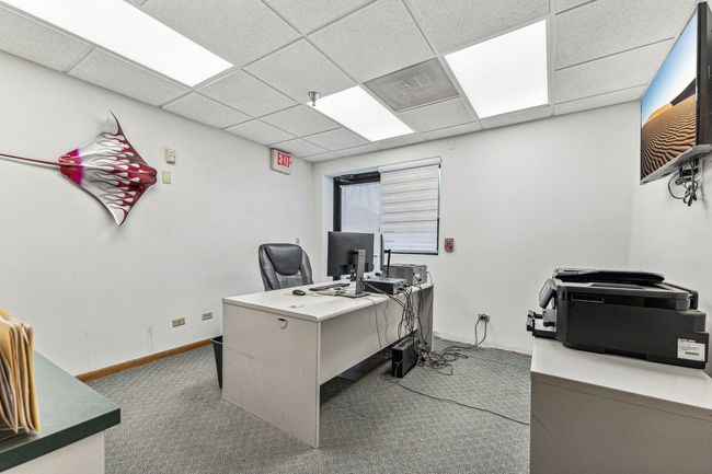 Main floor private office. | Image 4