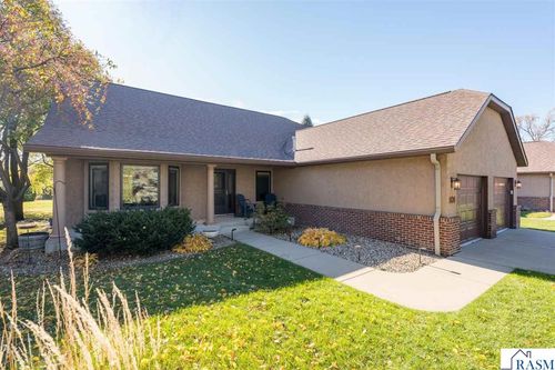 101 Apple Nook Ct, Mankato, MN, 56001-5134 | Card Image