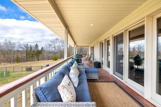 Seating Area.jpg | Image 43