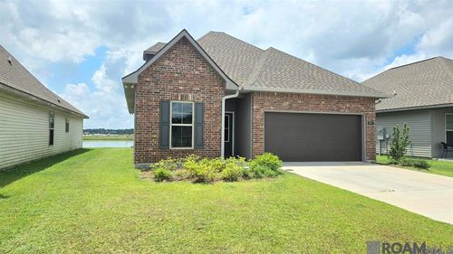 9674 Muncy Ln, Denham Springs, LA, 70726-8074 | Card Image