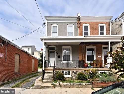 260 Roxborough Ave, PHILADELPHIA, PA, 19128-5043 | Card Image