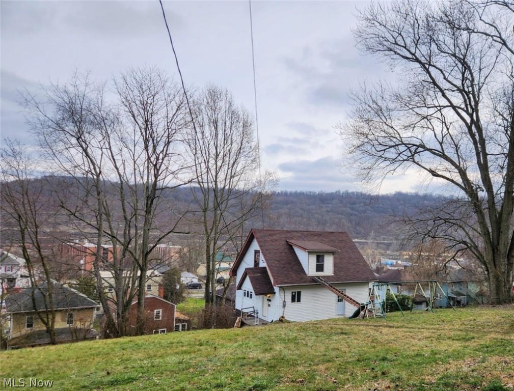 Grant St, Weirton, WV 26062