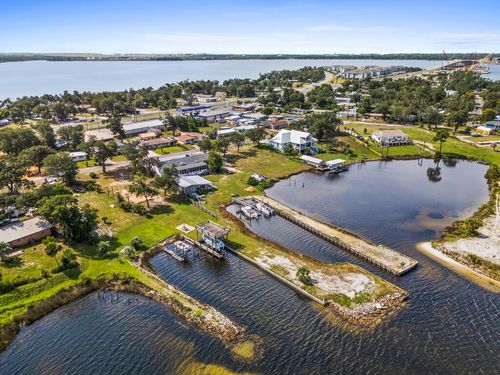 303 Blackshear Dr, Panama City, FL, 32404 | Card Image