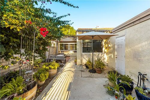 5573 E Vista Del Rio, Anaheim, CA, 92807-3859 | Card Image