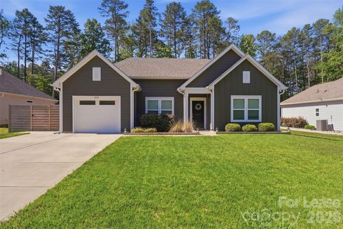 4524 Mountain Island Road, Charlotte, NC, 28214 | Card Image