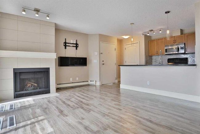 4 - 101 Village Heights Sw, Home with 2 bedrooms, 2 bathrooms and 1 parking in Calgary AB | Image 10