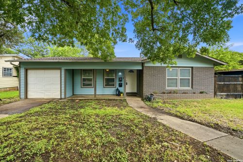635 Olney Dr, San Antonio, TX, 78209-4940 | Card Image