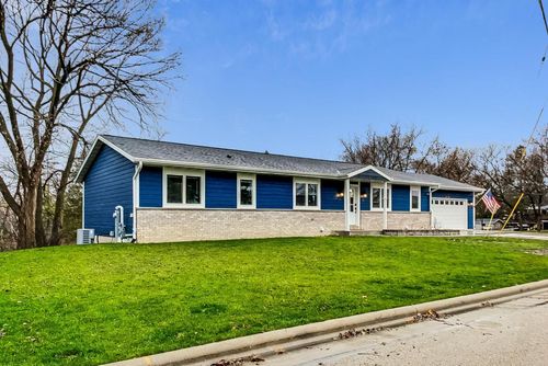 145 E Shore Drive, Random Lake, WI, 53075 | Card Image