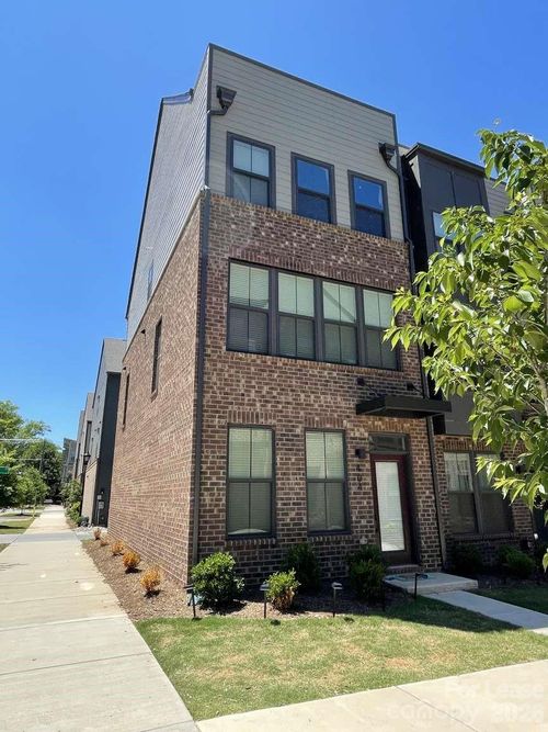 404 Spearfield Lane, Charlotte, NC, 28205 | Card Image
