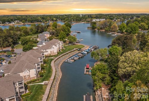 409-108 Pier 33 Dr, Mooresville, NC, 28117-5532 | Card Image