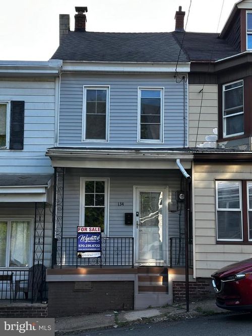 134 S White St, SHENANDOAH, PA, 17976-2373 | Card Image