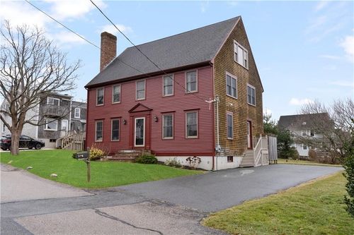 2 Easton Terrace, Middletown, RI, 02842 | Card Image