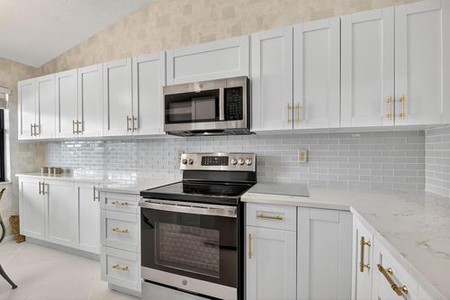 apt-202-7578 Tahiti Ln, Lake Worth, FL, 33467-4917 | Card Image