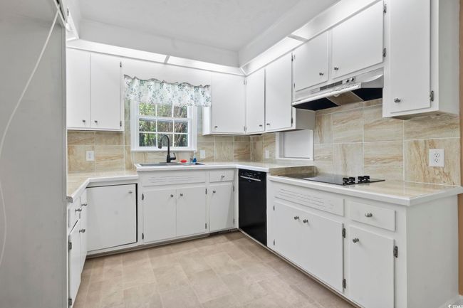 1043 S Main St, House other with 4 bedrooms, 3 bathrooms and 4 parking in Aynor SC | Image 13