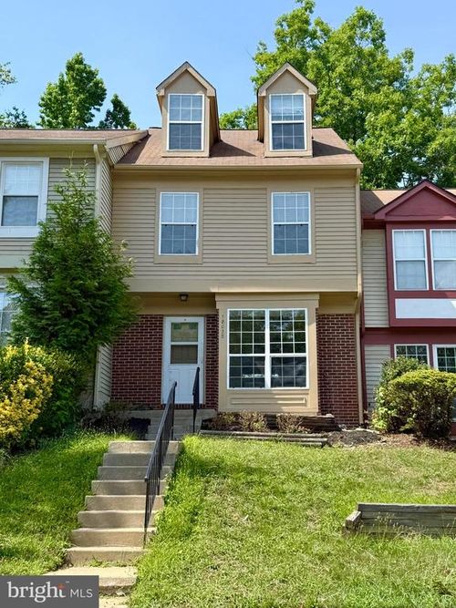 18028 Olde Port Ln, TRIANGLE, VA, 22172-1026 | Card Image