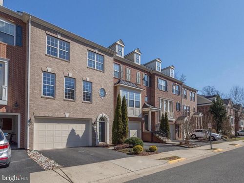 4493 Monmouth St, FAIRFAX, VA, 22030-6185 | Card Image