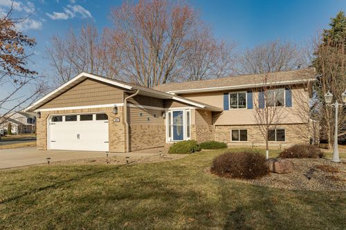 603 11th Ave Nw, Dodge Center, MN, 55927-9049 | Card Image