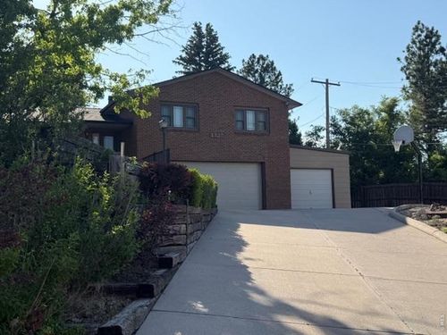 1325 Lincoln St, Wray, CO, 80758-1942 | Card Image