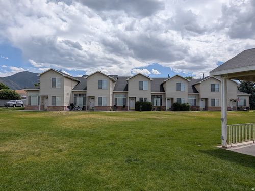 239 Majestic Meadows Dr, Payson, UT, 84651-2062 | Card Image