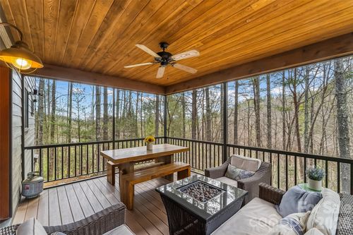 4064 Dense Acre Trl, Nebo, NC, 28761 | Card Image
