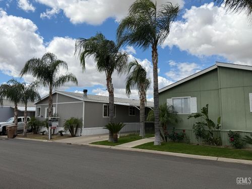 236-6601 Eucalyptus Dr, Bakersfield, CA, 93306-6847 | Card Image