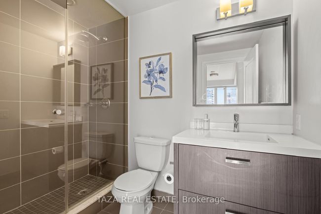 1231 - 560 Front St W, Condo with 3 bedrooms, 2 bathrooms and 1 parking in Toronto ON | Image 40