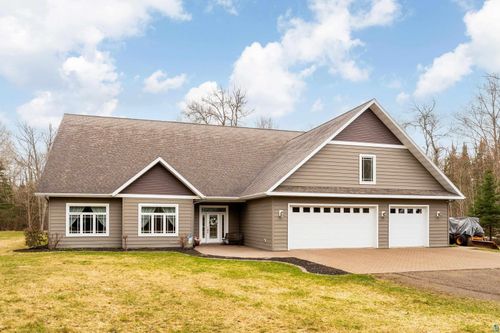 5760 Munger Shaw Rd, Saginaw, MN, 55779-9549 | Card Image
