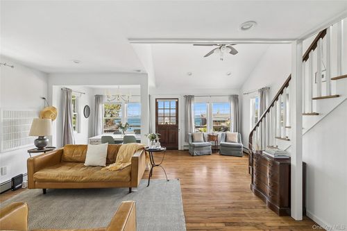 138 Shore Dr, Sound Beach, NY, 11789-1134 | Card Image