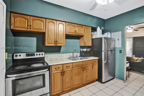 836 Nw 101st St, Miami, FL, 33150-1331 | Card Image