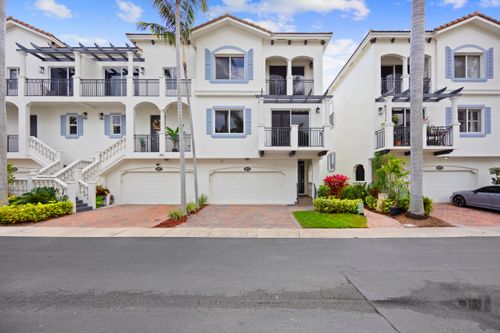 3055 Waterside Cir, Boynton Beach, FL, 33435-6401 | Card Image