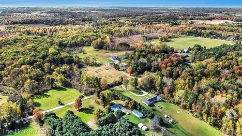 3745 Curry Rd, Caro, MI, 48723-9464 | Card Image