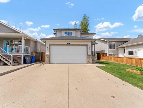 245 Somerset Way Se, Medicine Hat, AB, T1B0B6 | Card Image