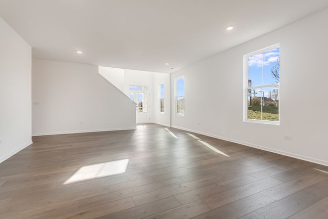 8530 Sperry Ct, Townhouse with 3 bedrooms, 3 bathrooms and 2 parking in Woodridge IL | Image 4