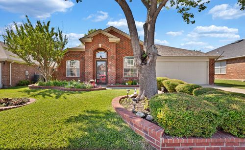 1065 Springhill Dr, Saginaw, TX, 76179-3466 | Card Image