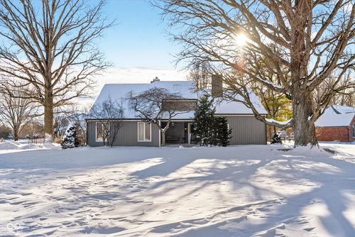 2020 Oakwood Dr, New Palestine, IN, 46163-9665 | Card Image