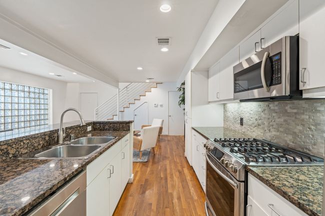UNIT-7 - 4122 Travis St, Condo with 2 bedrooms, 3 bathrooms and null parking in Dallas TX | Image 10