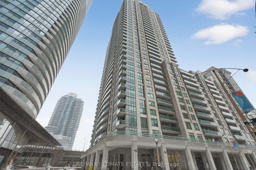 2205-19 Grand Trunk Cres, Toronto, ON, M5J3A3 | Card Image