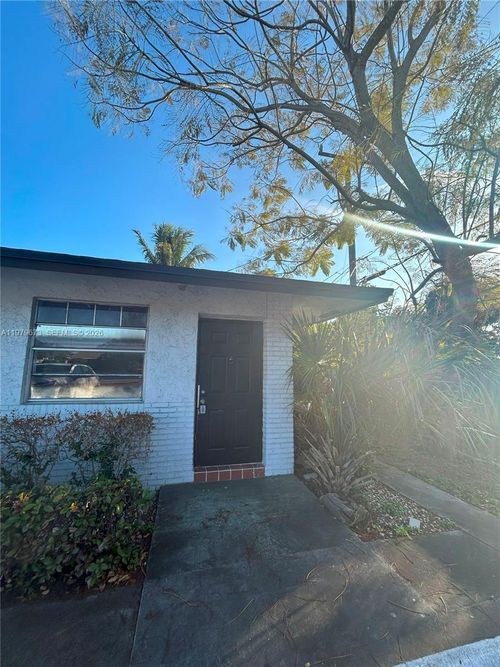 apt-5-1045 N Andrews Ave, Fort Lauderdale, FL, 33311-6272 | Card Image
