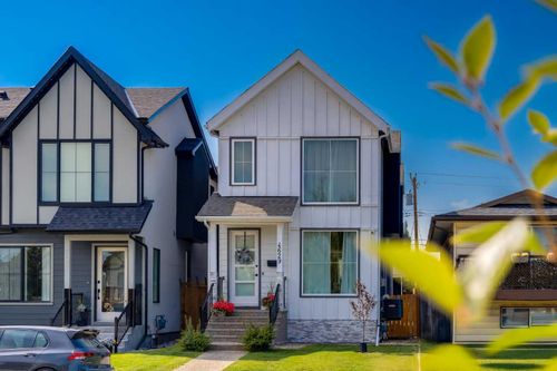 4629 72 St Nw, Calgary, AB, T3B2L3 | Card Image