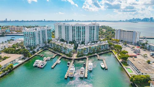 402-7910 Harbor Island Dr, North Bay Village, FL, 33141-3385 | Card Image