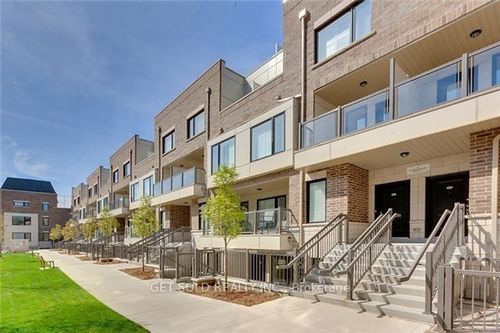 421-8 Drummond St, Etobicoke, ON, M8V1Y8 | Card Image