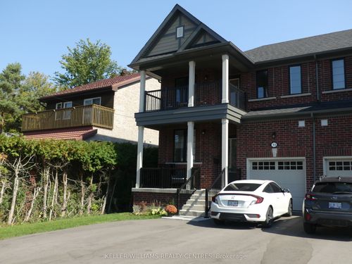 11 Robert St, Keswick, ON, L4P1K8 | Card Image